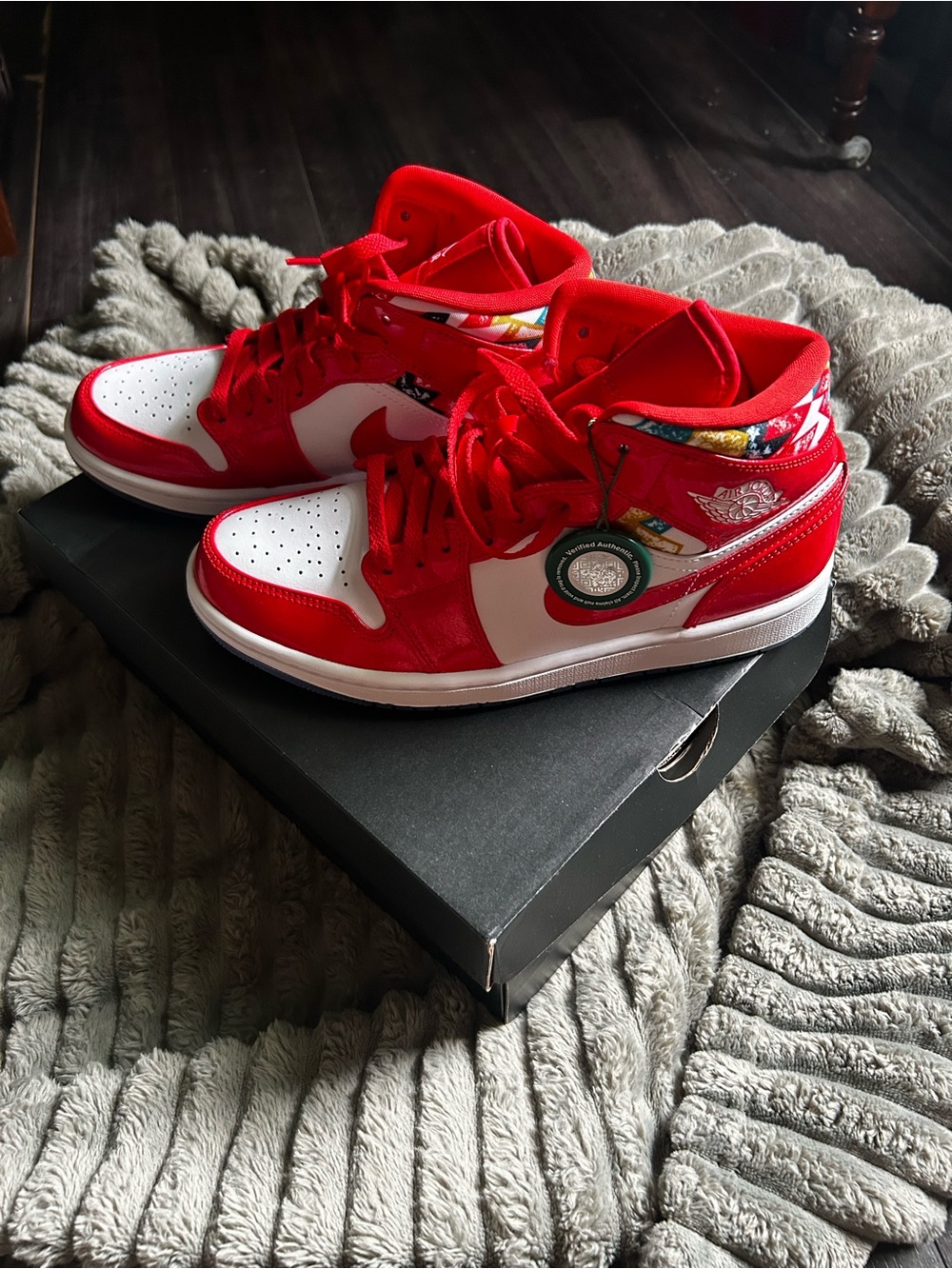 Air Jordan 1 Mid SE "Barcelona Sweater"